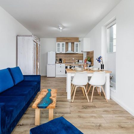 Green Square Apartment With Balcony Swinoujscie By Noclegi Renters Exterior foto