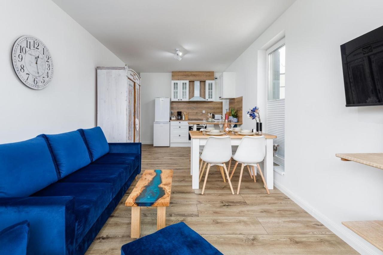 Green Square Apartment With Balcony Swinoujscie By Noclegi Renters Exterior foto