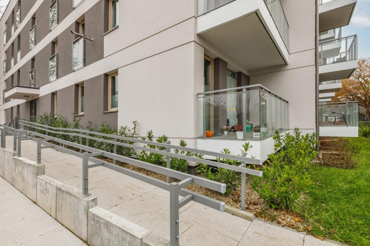 Green Square Apartment With Balcony Swinoujscie By Noclegi Renters Exterior foto
