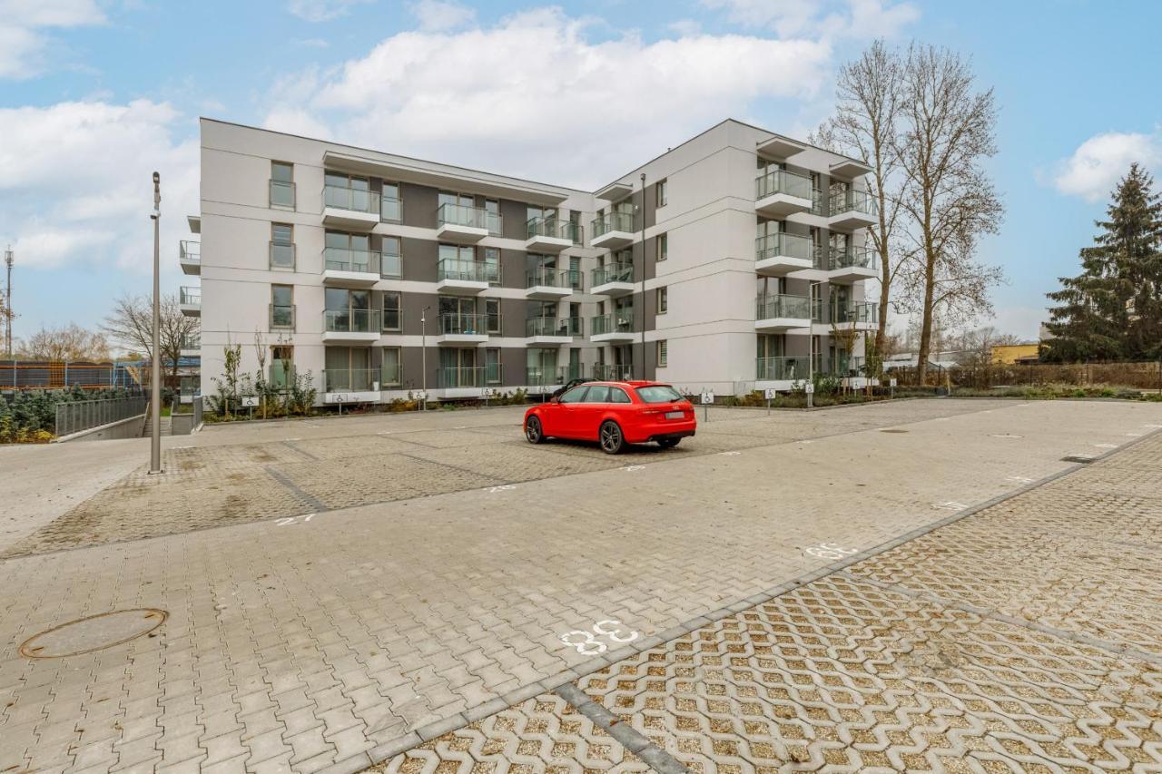 Green Square Apartment With Balcony Swinoujscie By Noclegi Renters Exterior foto
